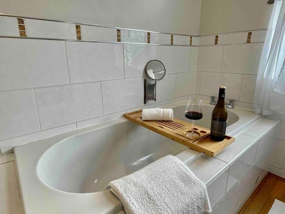Portsmouth Urban Haven Apartment Ngoại thất bức ảnh